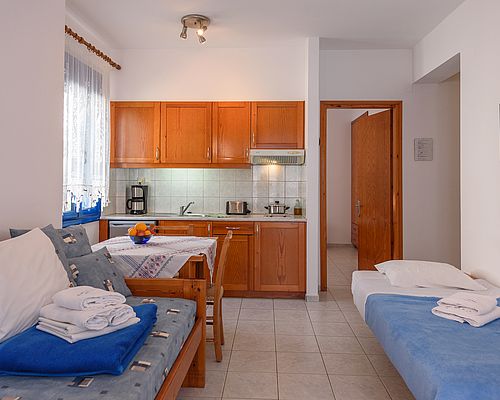 Extra-Bett Zweiraum-Apartment - FINIKAS Apartment-Hotel - KALAMAKI HOLIDAYS